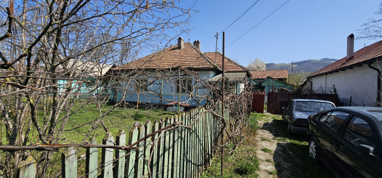 Casa de vanzare, Darmanesti - locul unde liniștea devine acasă