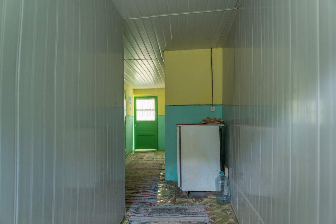 Acasă nu e un apartament. E pe Pietrosu nr. 8, în Zemeș.