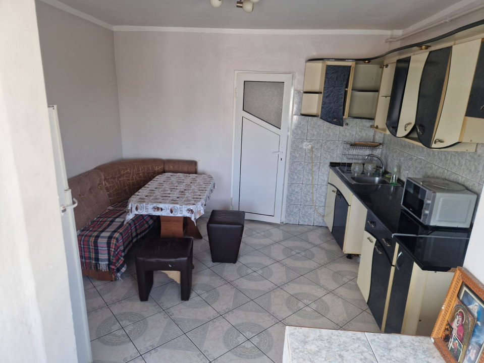 Apartament 2 camere de inchiriat , Onesti