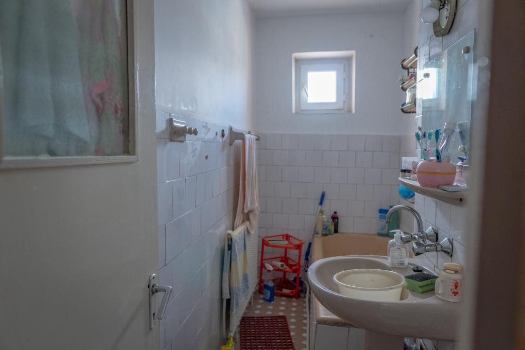 Deschizi ușa... și simți imediat că aici ai putea rămâne o viață