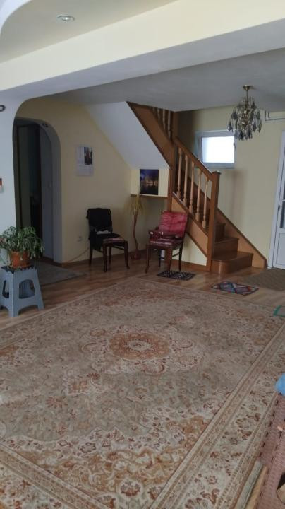 Eleganță, spațiu și confort modern – proprietate premium în Comănești