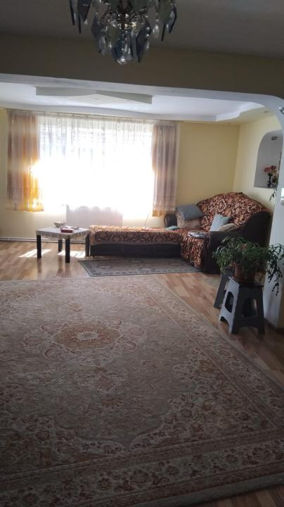 Eleganță, spațiu și confort modern – proprietate premium în Comănești