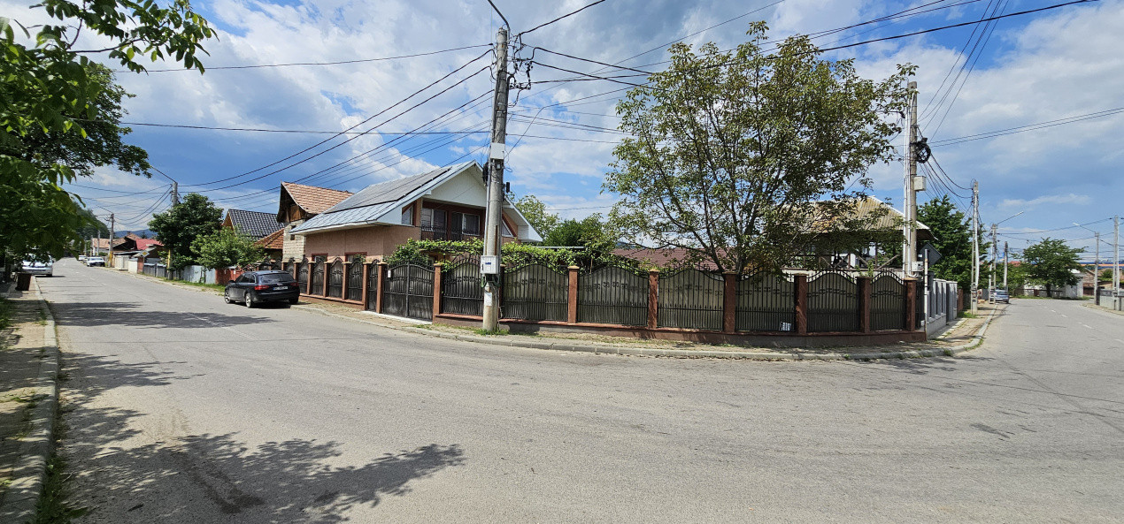 Eleganță, spațiu și confort modern – proprietate premium în Comănești