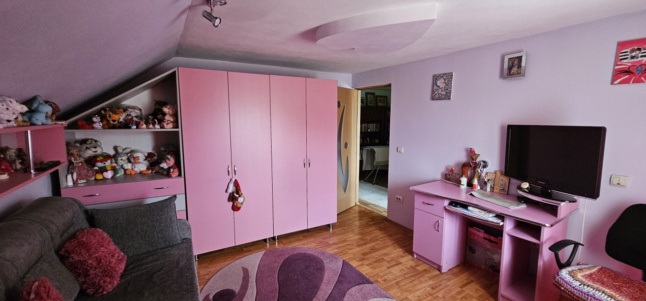 Eleganță, spațiu și confort modern – proprietate premium în Comănești