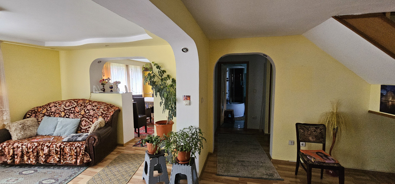 Eleganță, spațiu și confort modern – proprietate premium în Comănești