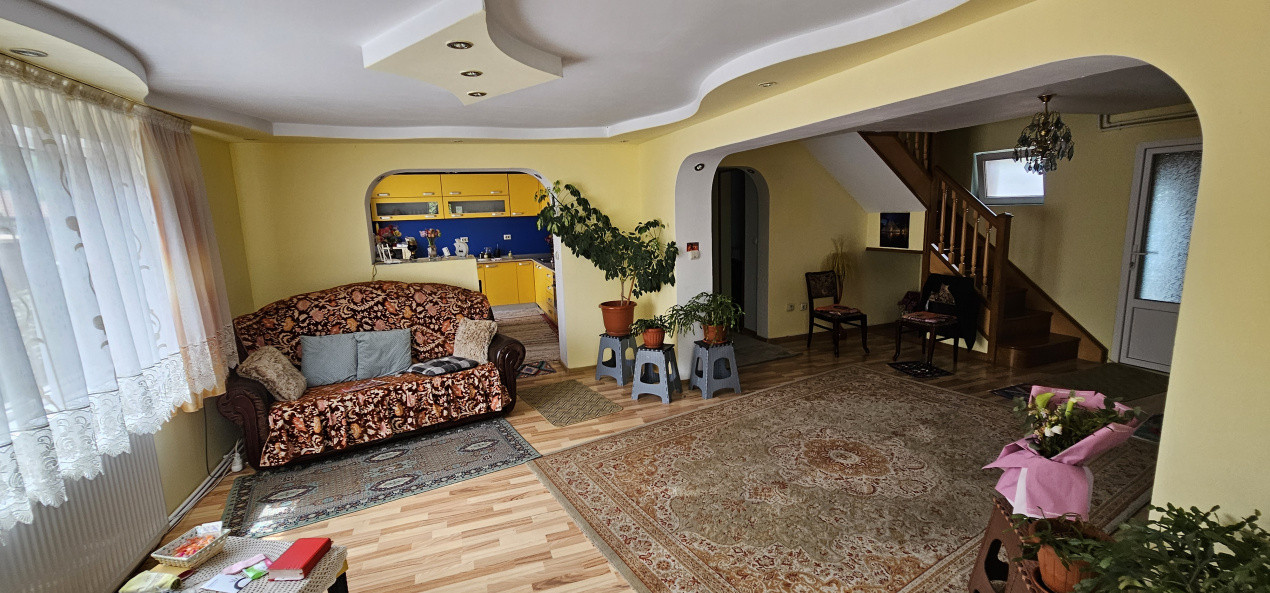 Eleganță, spațiu și confort modern – proprietate premium în Comănești