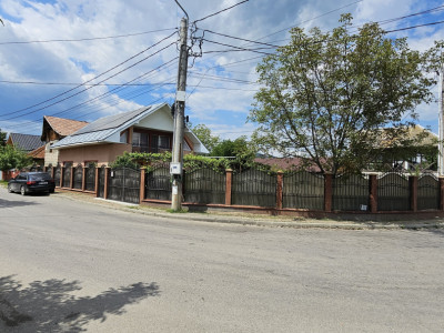 Eleganță, spațiu și confort modern – proprietate premium în Comănești