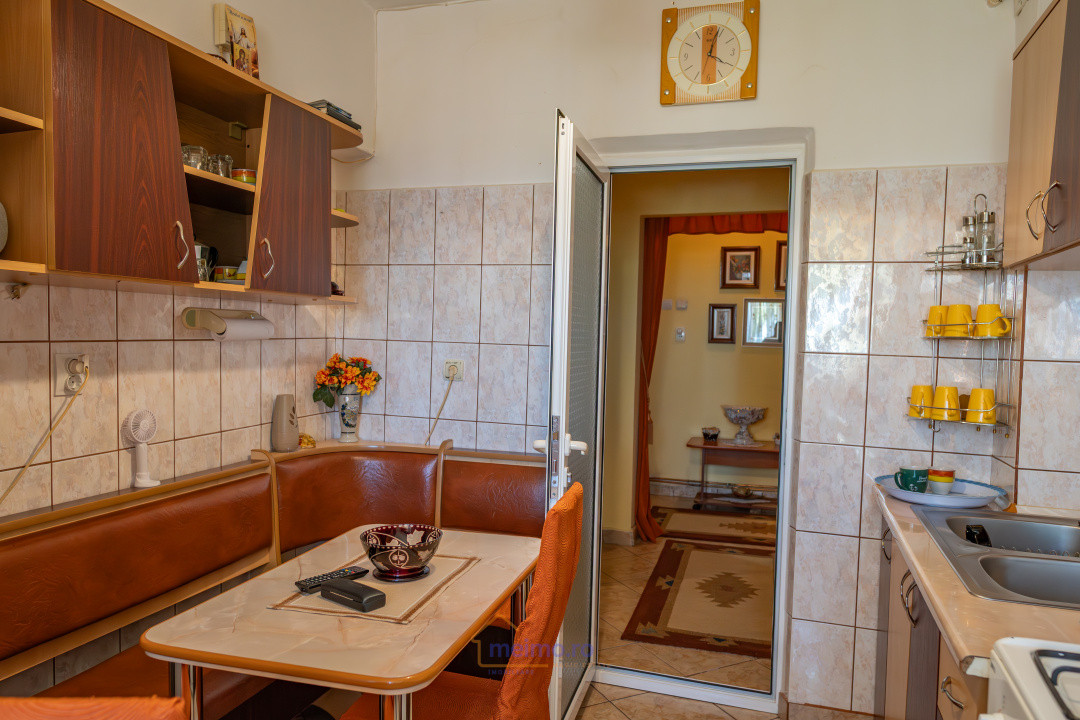 Apartament de 2 camere, decomandat, Select 4