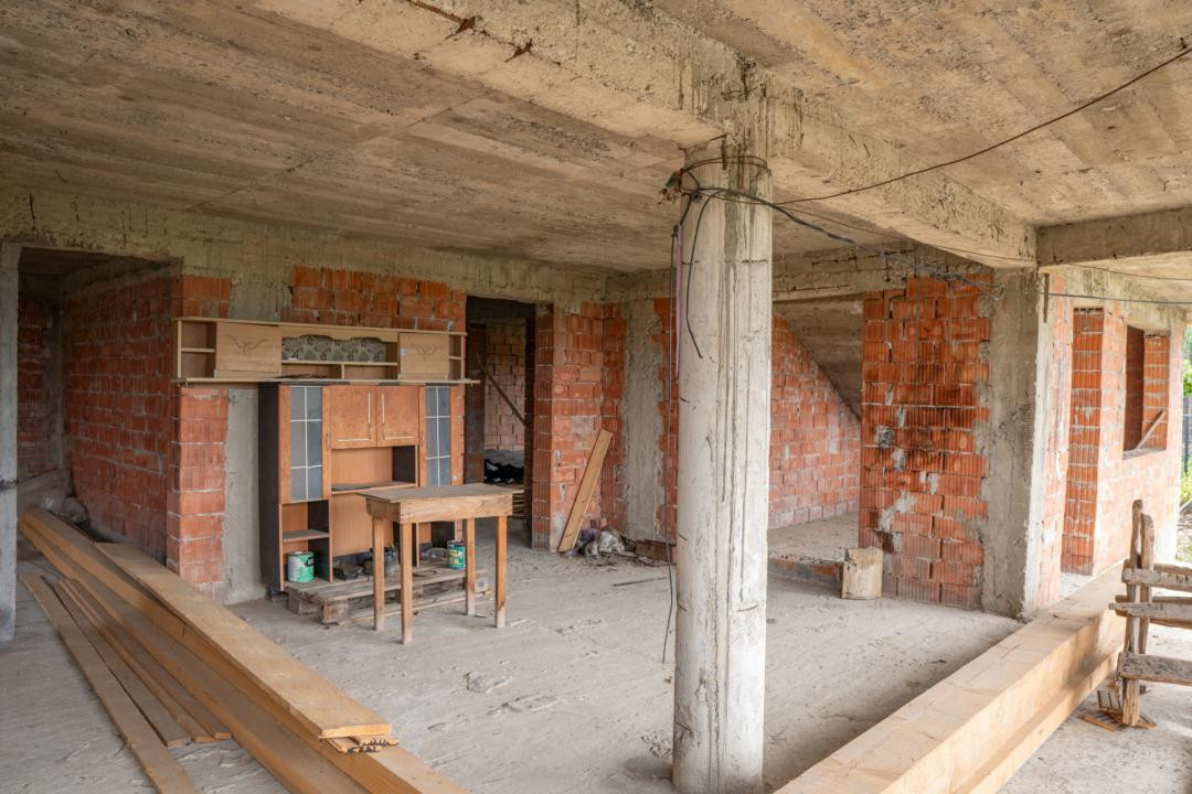Probabil cea mai impunătoare casă din Grigoreni, la 52.000€