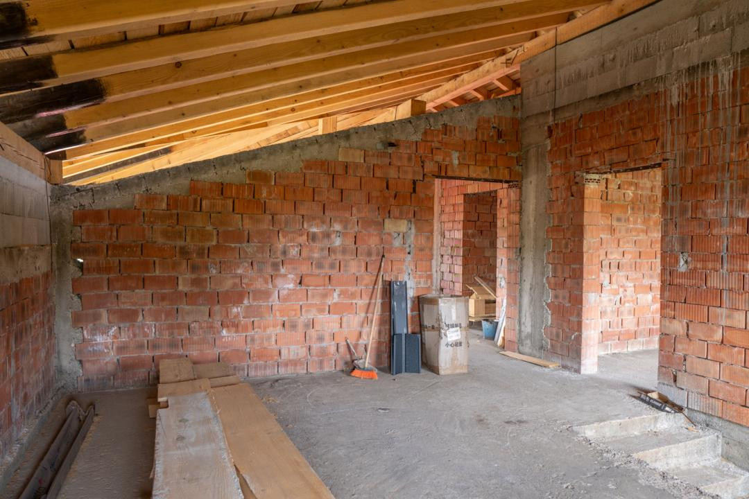 Probabil cea mai impunătoare casă din Grigoreni, la 52.000€