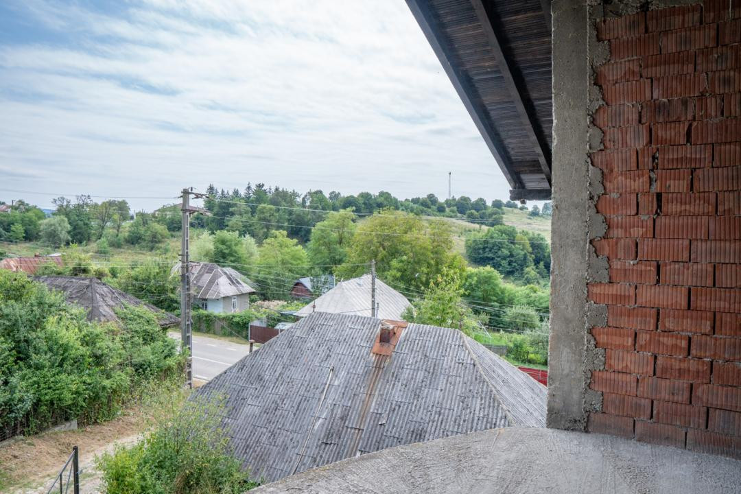 Probabil cea mai impunătoare casă din Grigoreni, la 52.000€