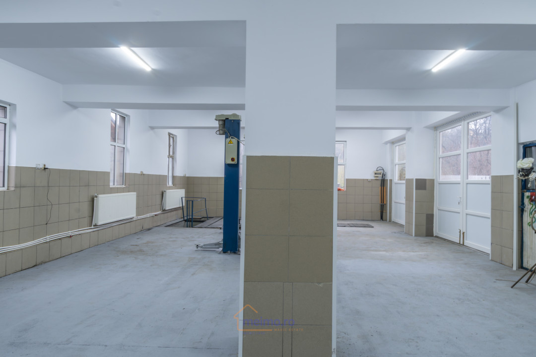 Ansamblu comercial: birou + open space + hală service, curte 550 mp