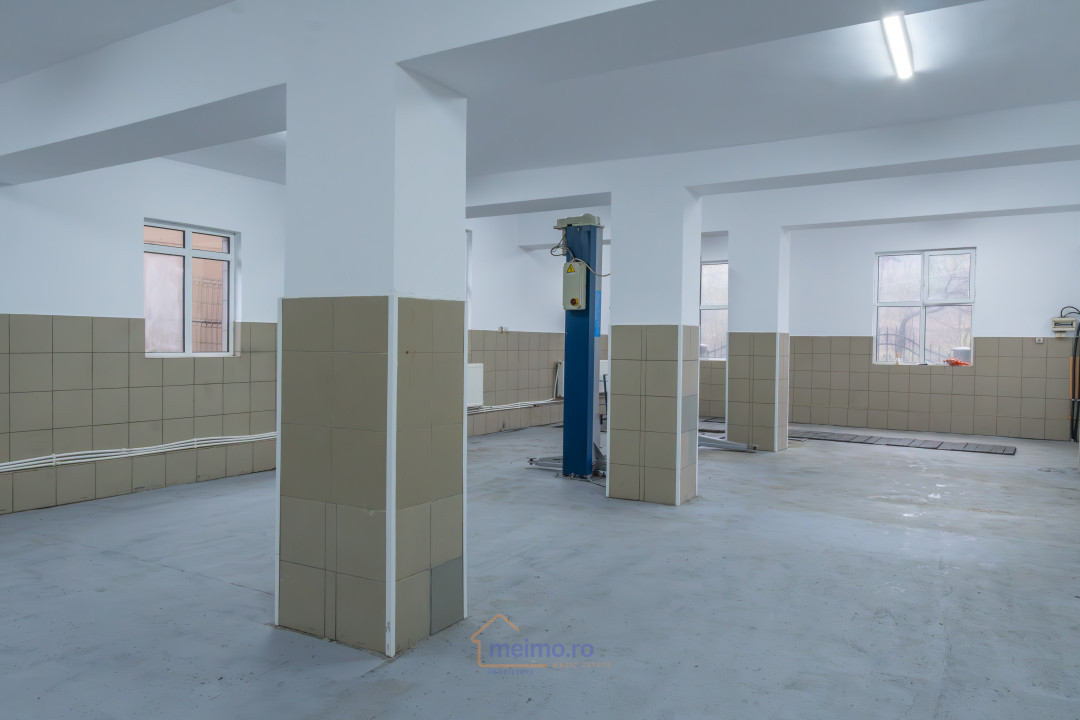 Ansamblu comercial: birou + open space + hală service, curte 550 mp
