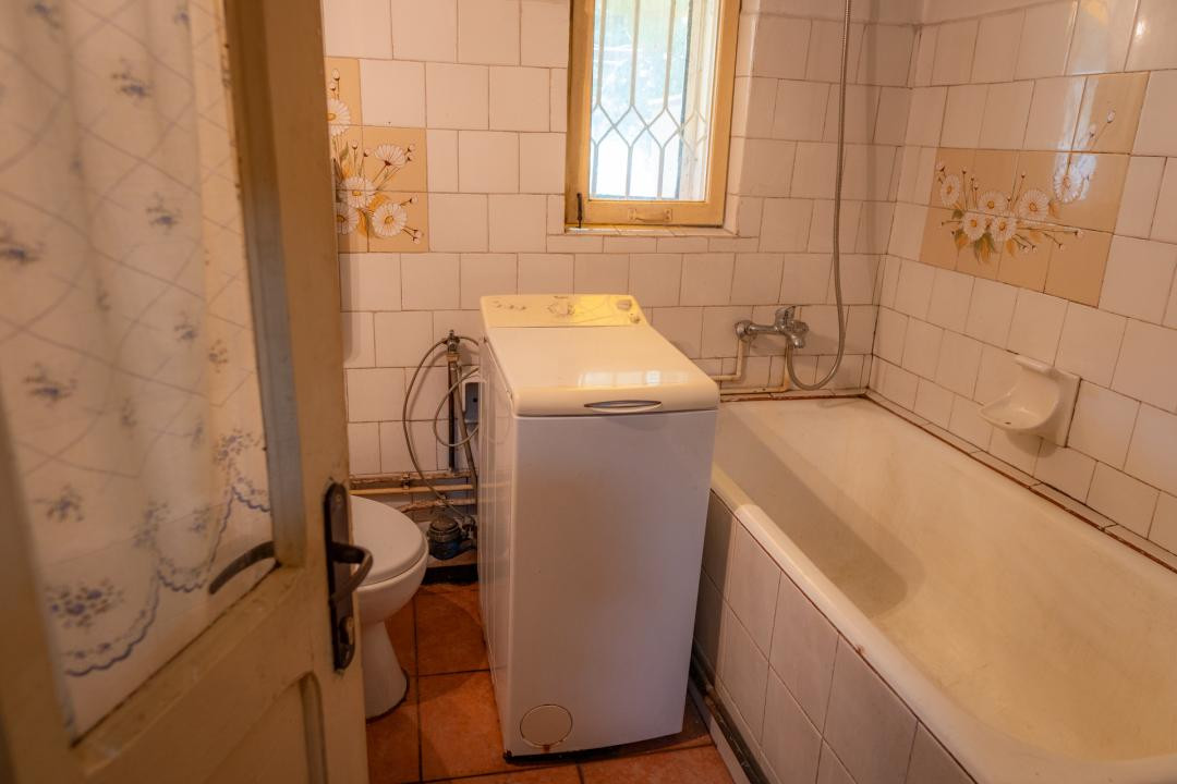 Casă locuibilă în Dărmănești — 50.000 €