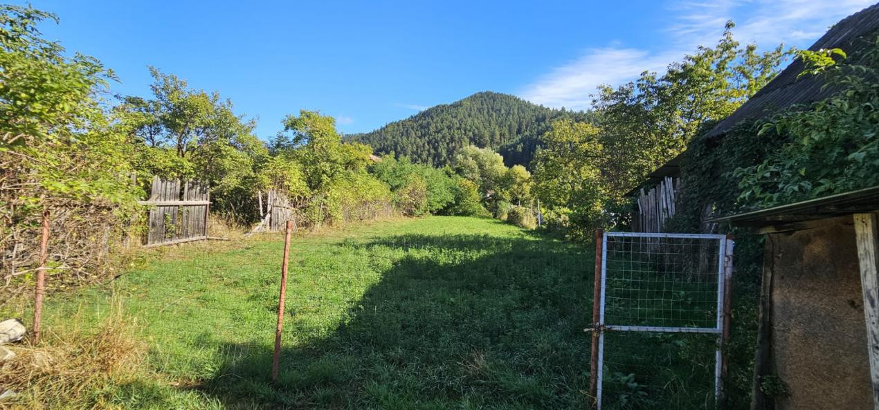 O casă nouă,teren generos și locul în care planurile de mâine pot începe astazi