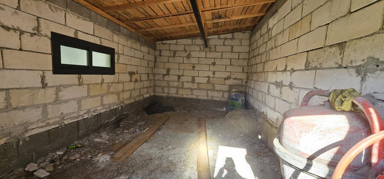 O casă nouă,teren generos și locul în care planurile de mâine pot începe astazi
