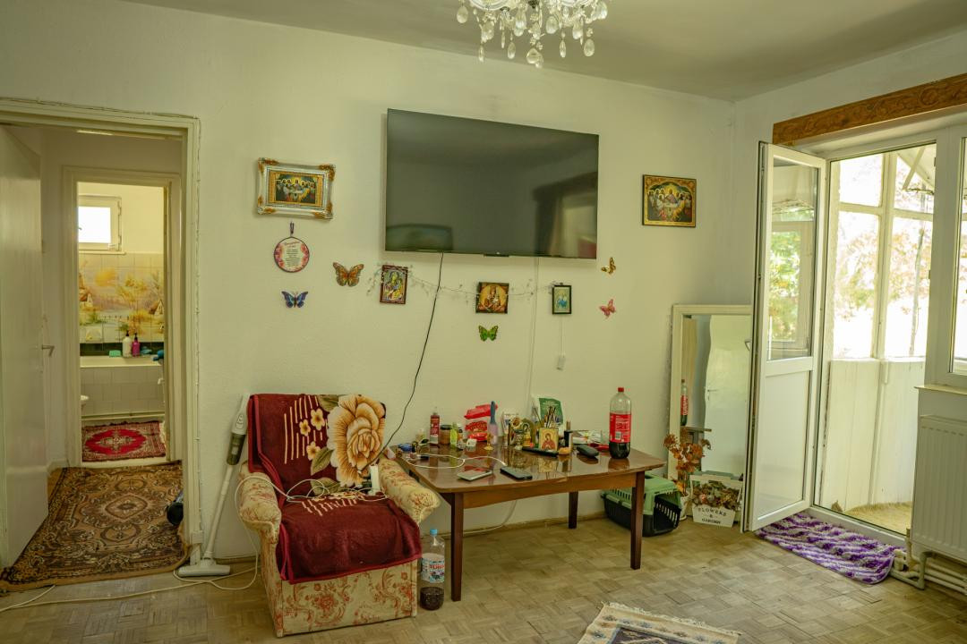 Apartament cu balcon în Moinești, sub 30.000 euro