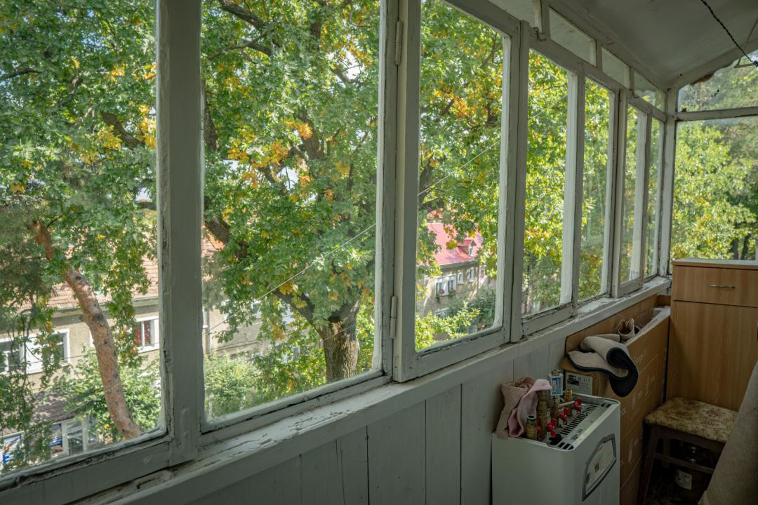 Apartament cu balcon în Moinești, sub 30.000 euro