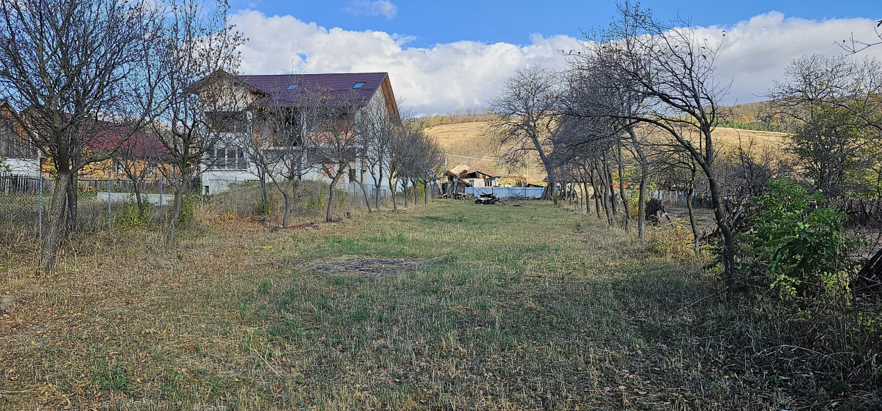 Casa cu 4 camere, teren 1708.30 mp intravilan, zona Vermesti! 