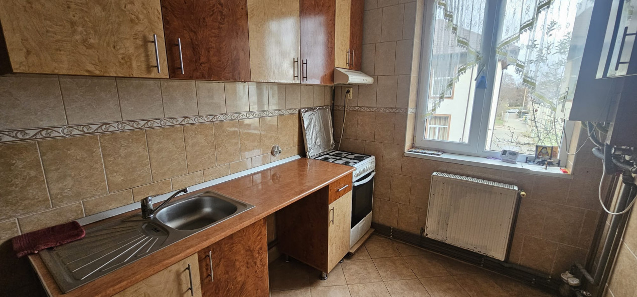 Apartament cu 2 camere decomandate,Cartier Lucacesti!