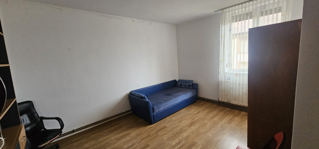 Apartament cu 2 camere decomandate,Cartier Lucacesti!