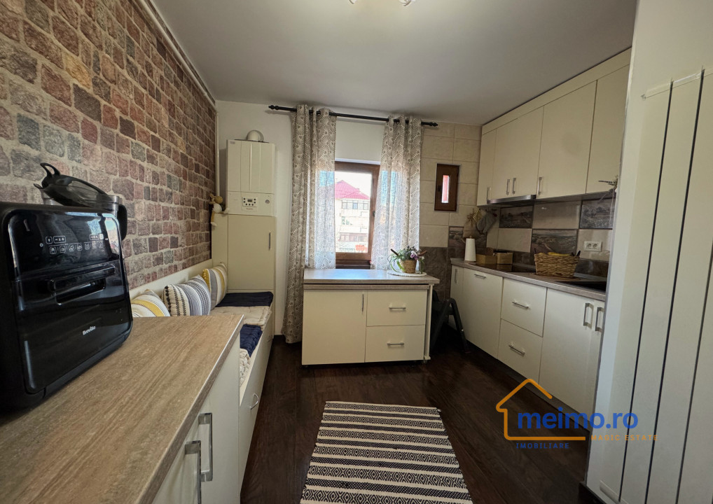 Apartament cu doua camere de 68.5mp, renovat