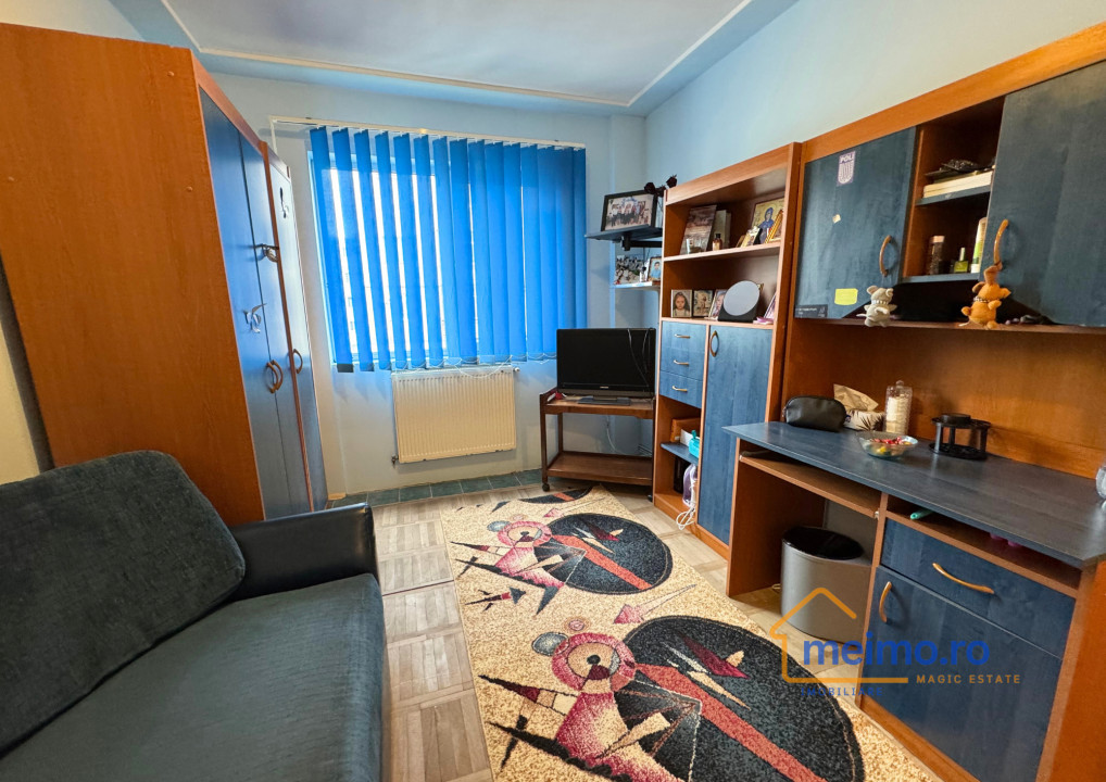 Apartament cu trei camere langa Liceul Spiru Haret, 50mp