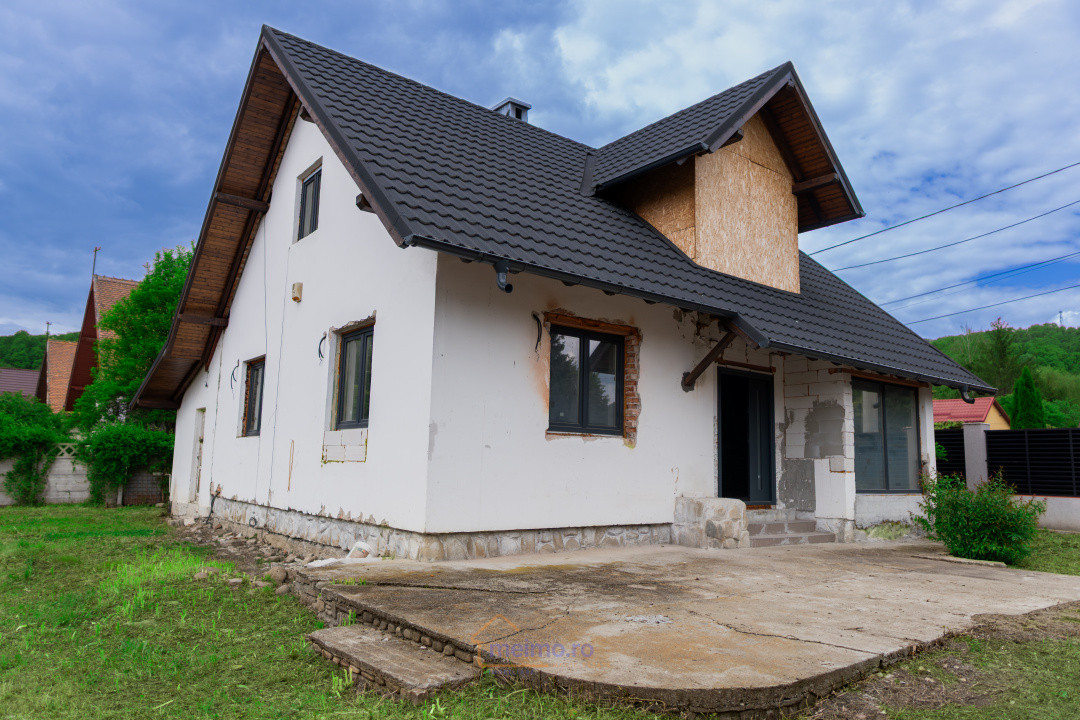 🏡 Casă cu Poveste și Potențial, în Dărmănești – Str. Căprioarei nr. 24