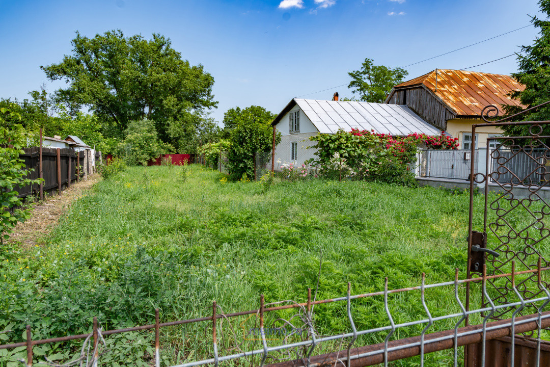 Casă renovată, spațiu pentru familie și grădină - Moinesti