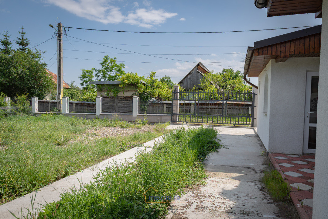 Casă renovată, spațiu pentru familie și grădină - Moinesti
