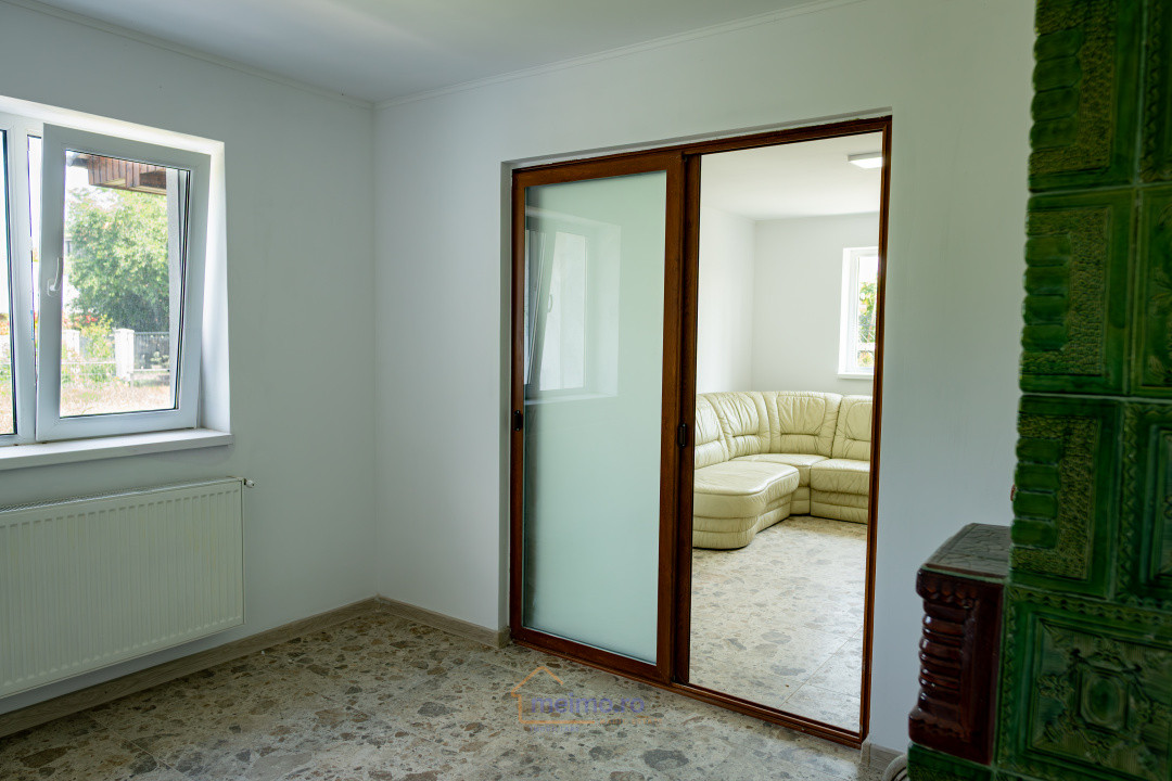 Casă renovată, spațiu pentru familie și grădină - Moinesti