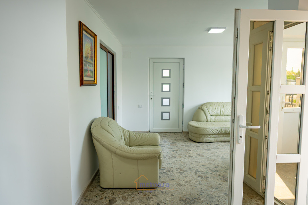 Casă renovată, spațiu pentru familie și grădină - Moinesti
