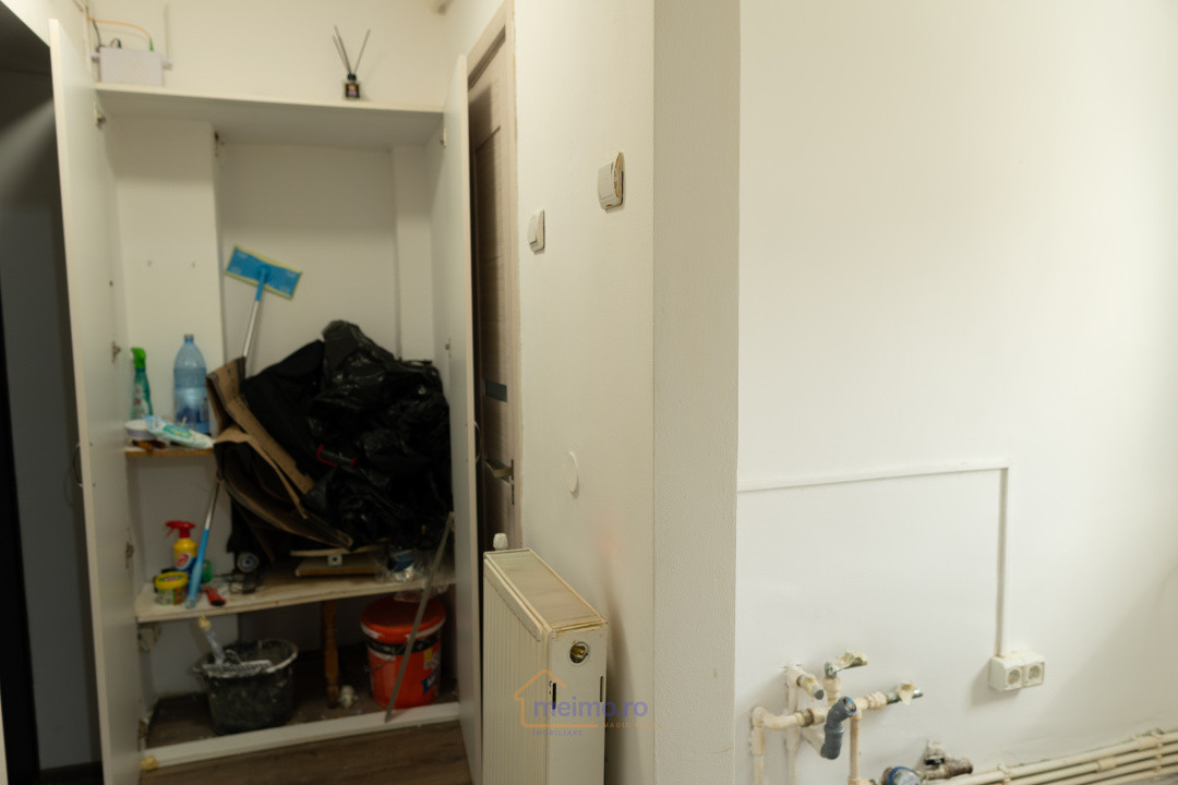 Garsoniera de 21mp langa Piata din Moinesti, bloc A3