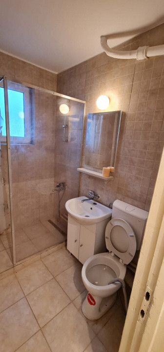 Apartament de doua camere, zona Garii (bloc E1)