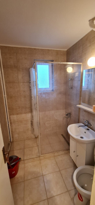 Apartament de doua camere, zona Garii (bloc E1)