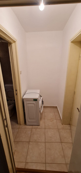 Apartament de doua camere, zona Garii (bloc E1)