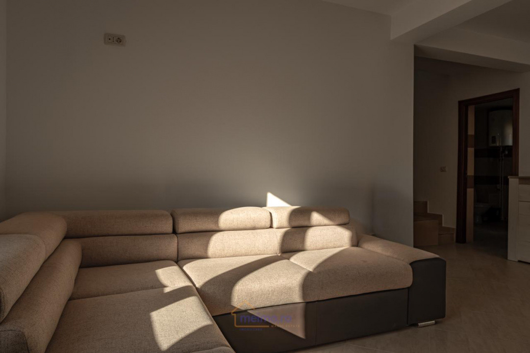 O reședință rafinată, ideală pentru o familie modernă, situată în satul pitoresc