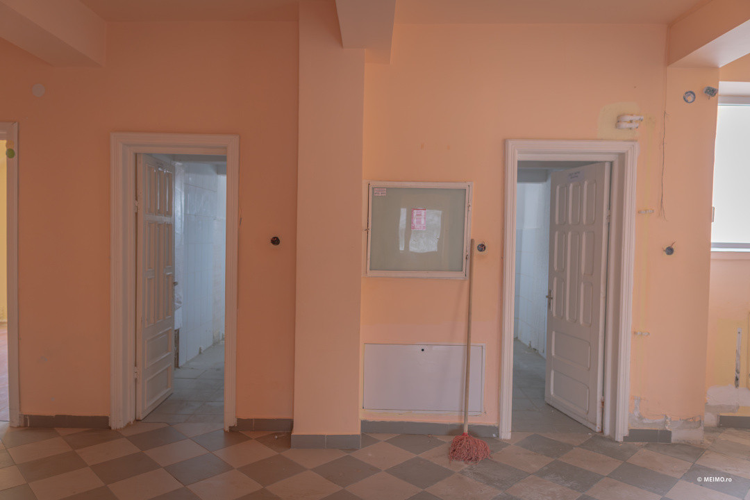 Clădire pentru clinică, pensiune sau centru social - Zemeș