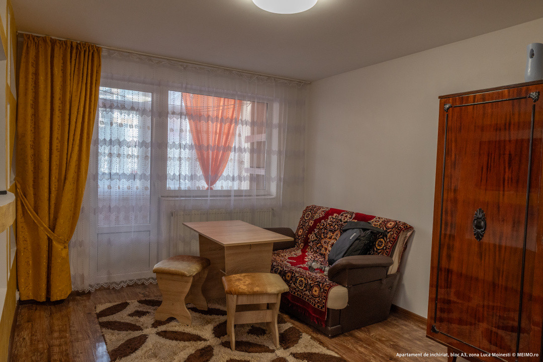 Apartament de inchiriat, zona Luca Moinesti, bloc A3, parter